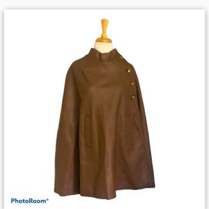 Vintage brown/tan cape/poncho with pockets